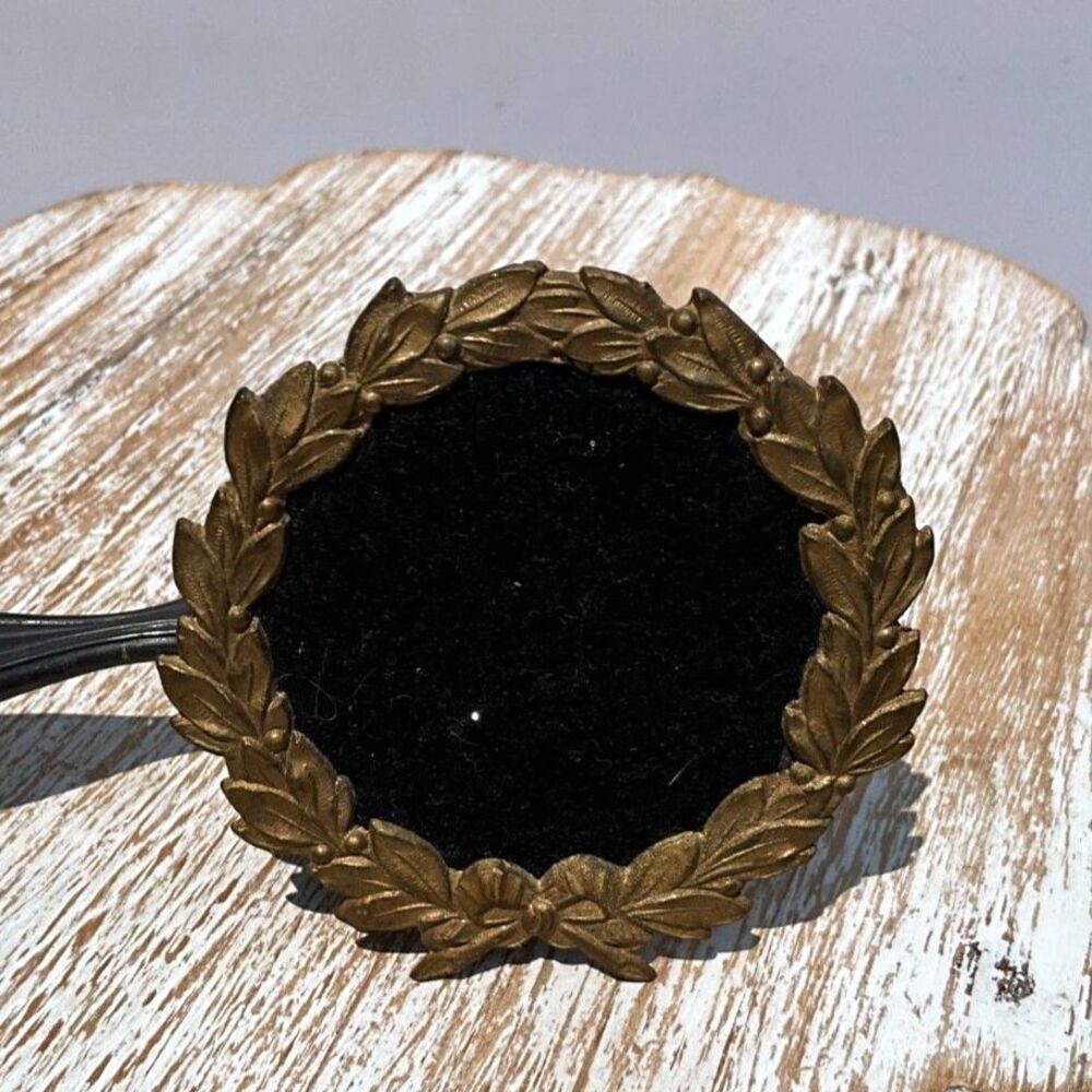 Antique Gilded Bronze Round Picture Frame Laurel Wreath Must See